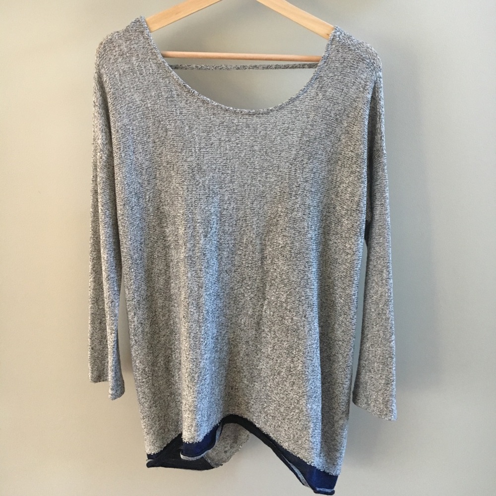 SOLD!! Mystree Lightweight Sweater - Twist Back!